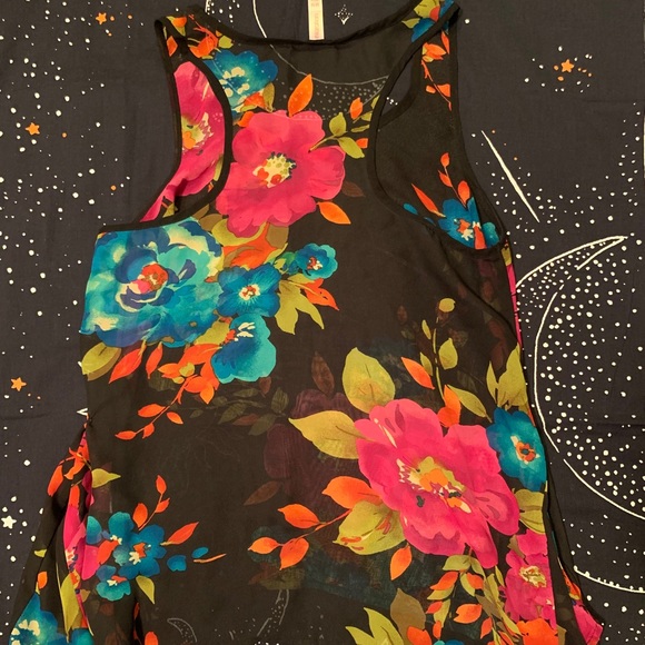 **SOLD** - Floral chiffon blouse - Picture 2 of 3